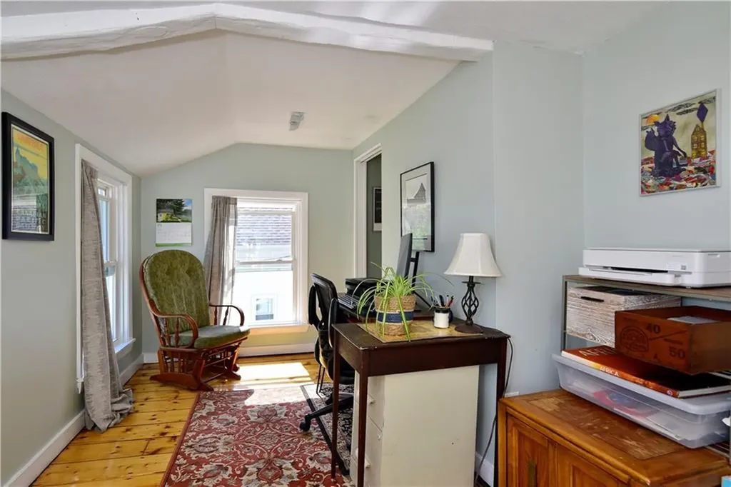 89 Rock Avenue Warwick RI 02889