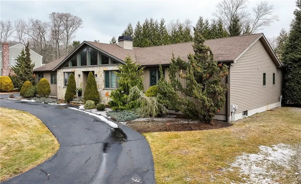 226 Angell Road Lincoln RI 02865