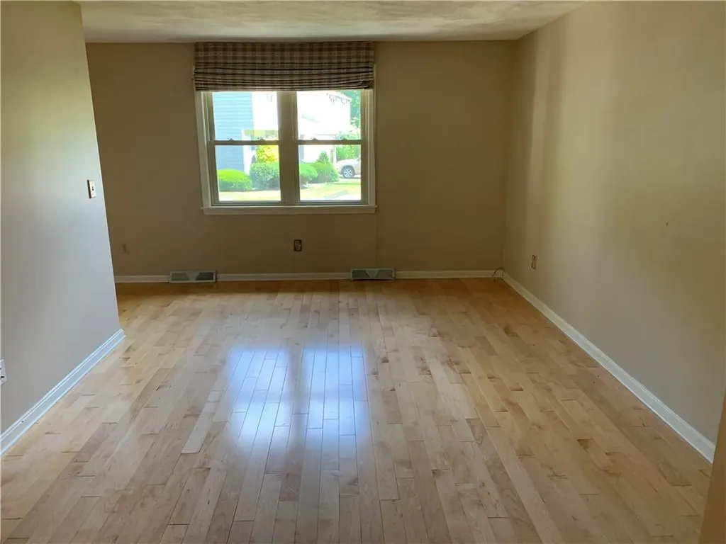 236 Old Forge Road Warwick RI 02818