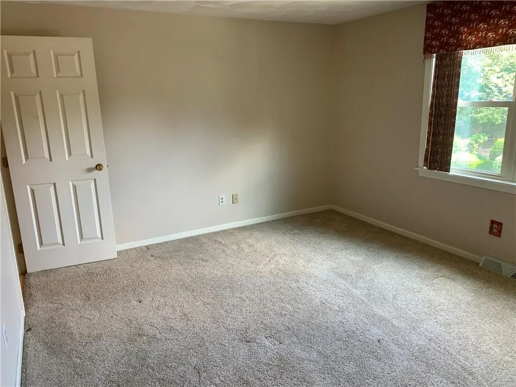 236 Old Forge Road Warwick RI 02818