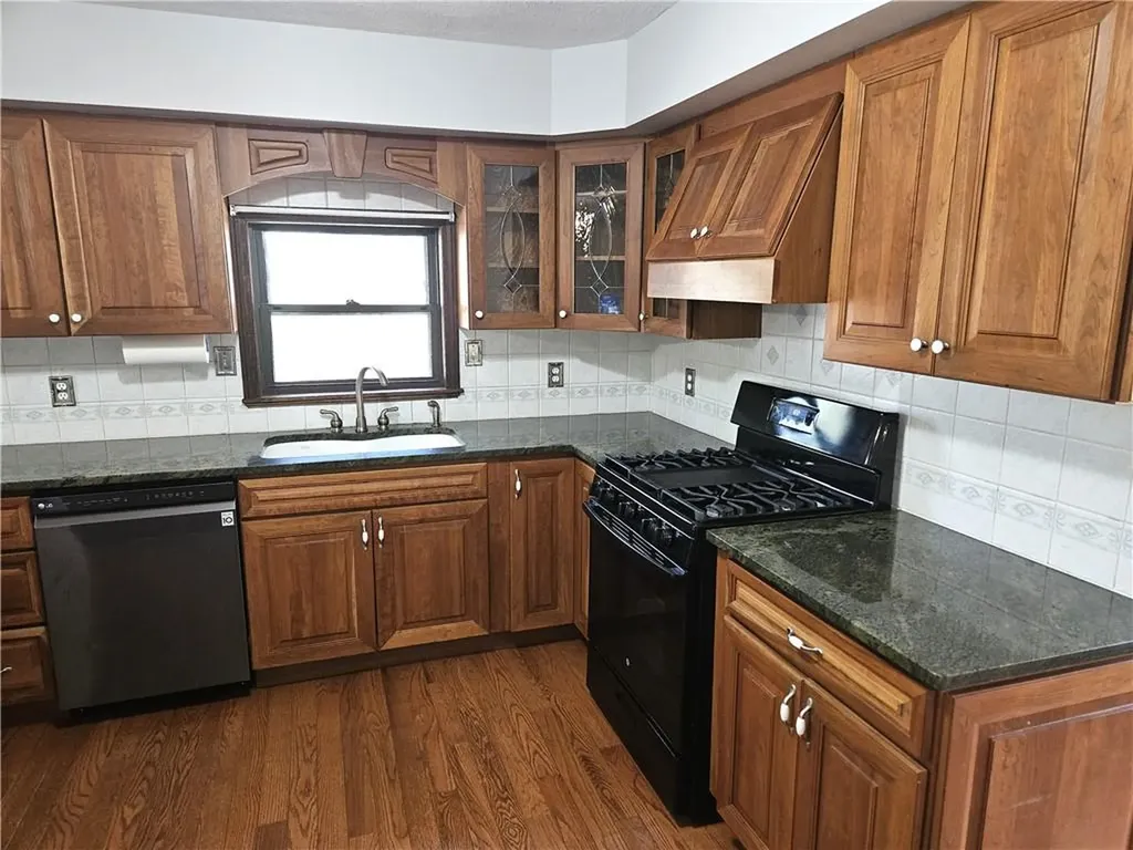 183 Pleasant View Avenue Smithfield RI 02917