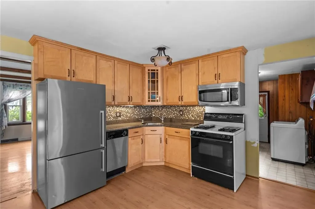 599 Walnut Hill Road Woonsocket RI 02895