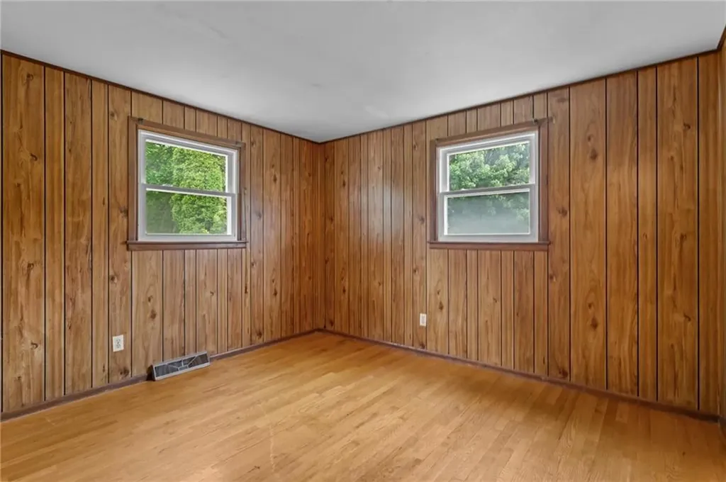 599 Walnut Hill Road Woonsocket RI 02895