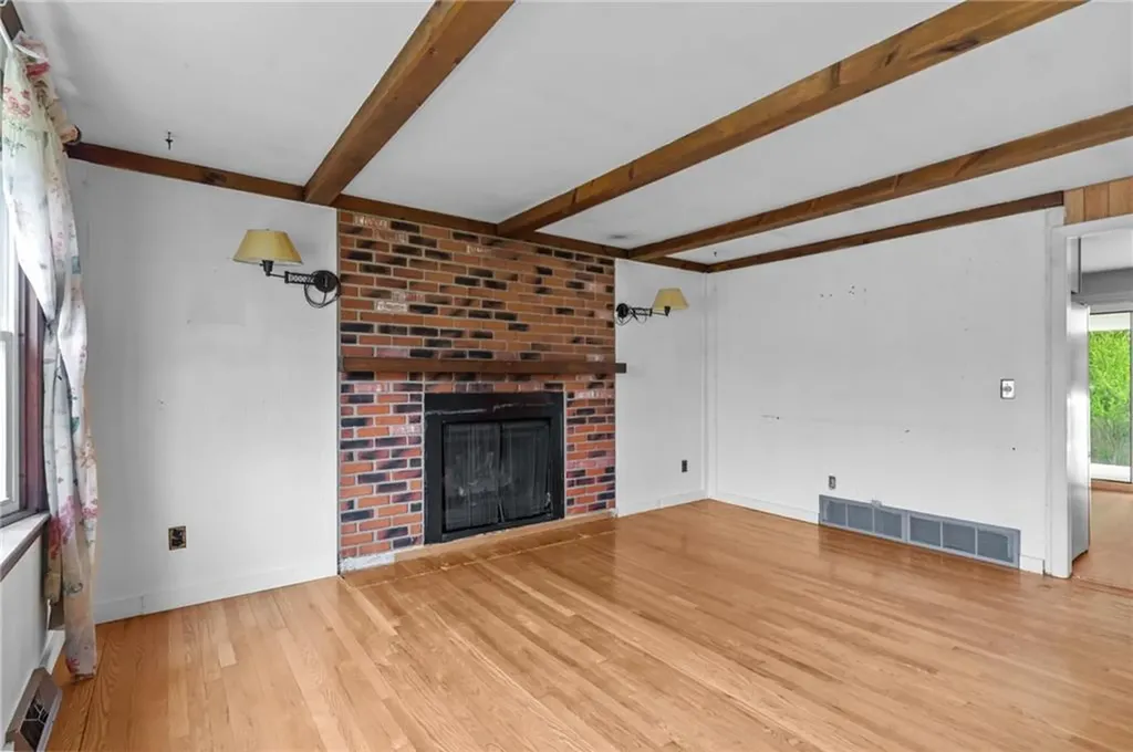 599 Walnut Hill Road Woonsocket RI 02895