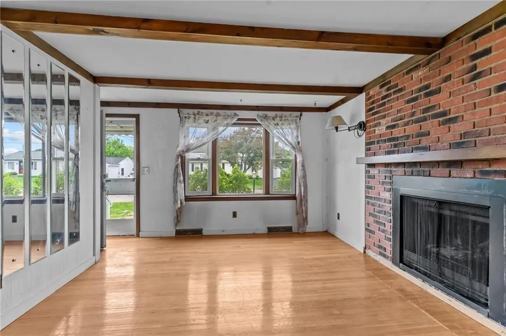 599 Walnut Hill Road Woonsocket RI 02895