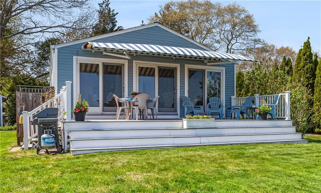 35 Buena Vista Drive North Kingstown RI 02852