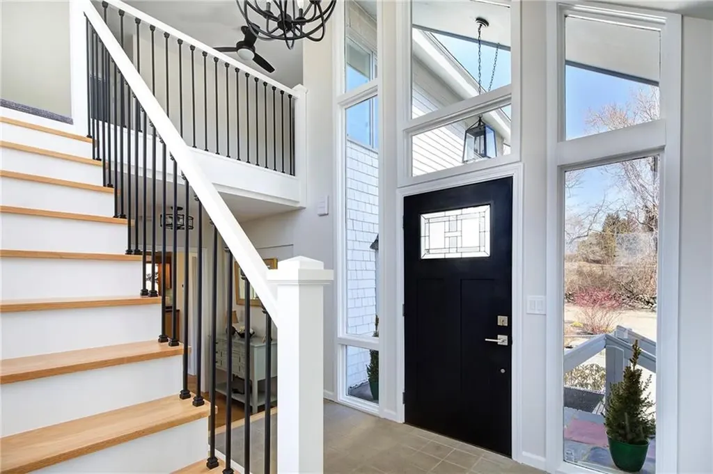176 Winnisimet Drive Tiverton RI 02878