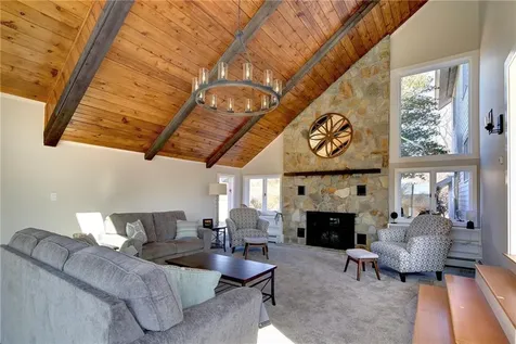 176 Winnisimet Drive Tiverton RI 02878