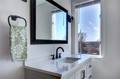 176 Winnisimet Drive Tiverton RI 02878