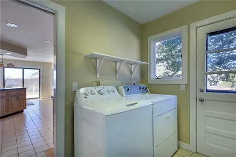 176 Winnisimet Drive Tiverton RI 02878