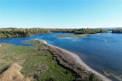 176 Winnisimet Drive Tiverton RI 02878