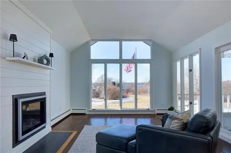 176 Winnisimet Drive Tiverton RI 02878