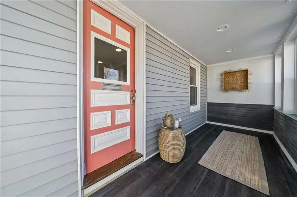 112 Ottawa Avenue Warwick RI 02889