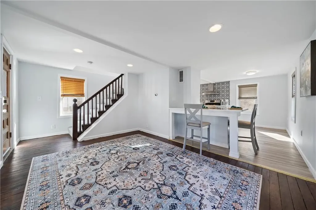 112 Ottawa Avenue Warwick RI 02889