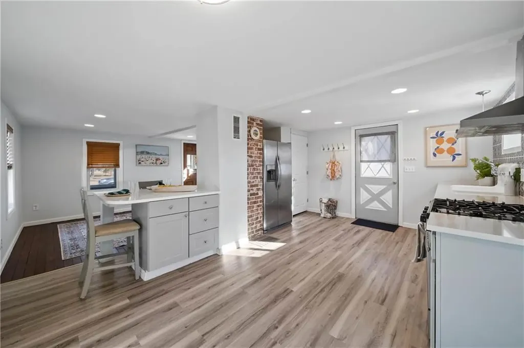112 Ottawa Avenue Warwick RI 02889