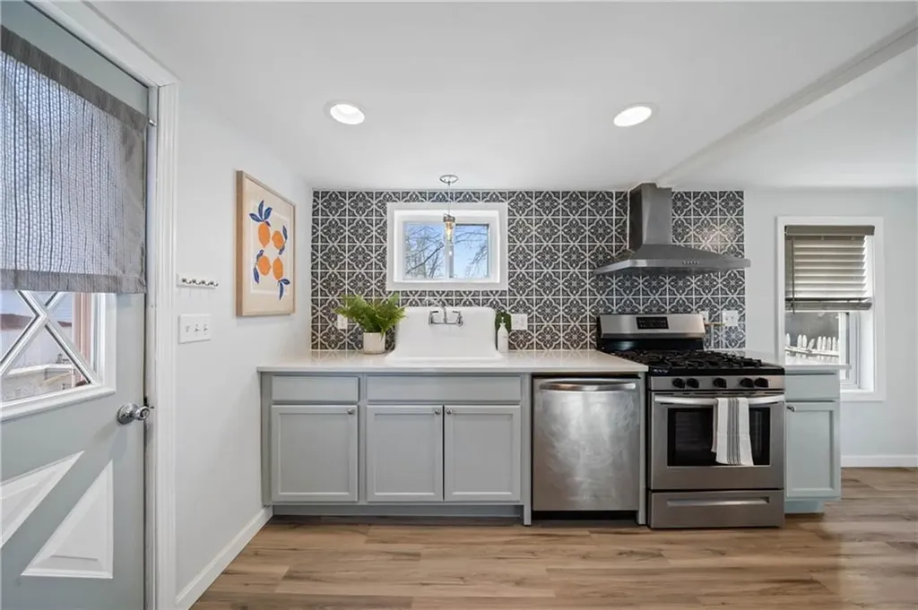 112 Ottawa Avenue Warwick RI 02889