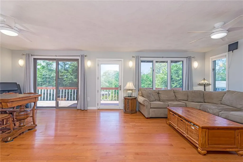 25 Spanker Street Jamestown RI 02835