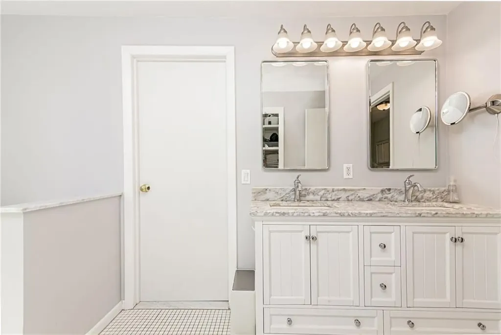 25 Spanker Street Jamestown RI 02835