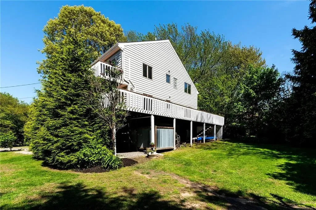 25 Spanker Street Jamestown RI 02835