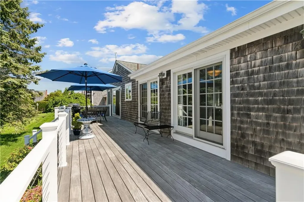 479 Wolcott Avenue Middletown RI 02842