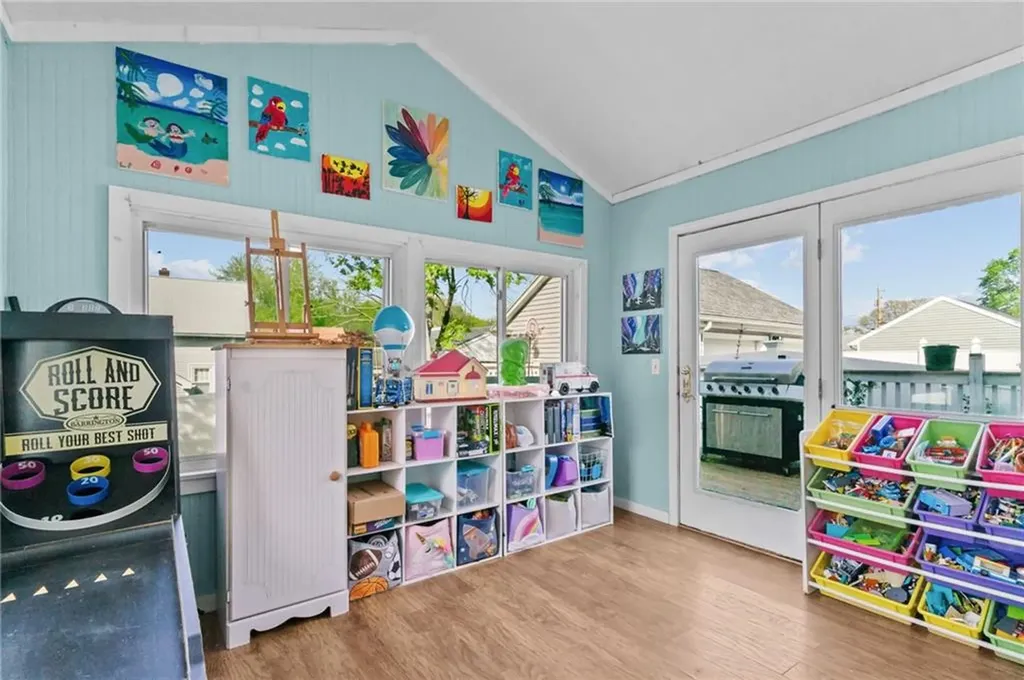 62 Orlo Avenue East Providence RI 02914
