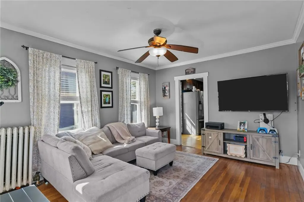 62 Orlo Avenue East Providence RI 02914