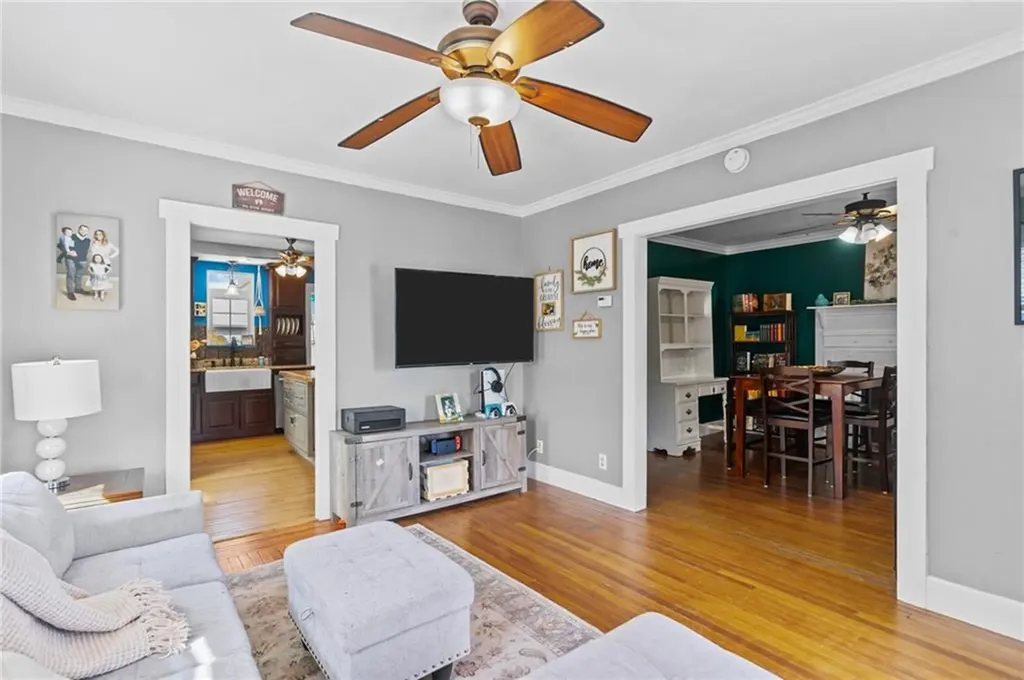 62 Orlo Avenue East Providence RI 02914