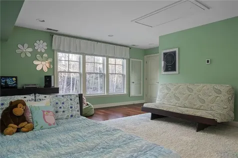 92 Hidden Mere Lane North Kingstown RI 02852