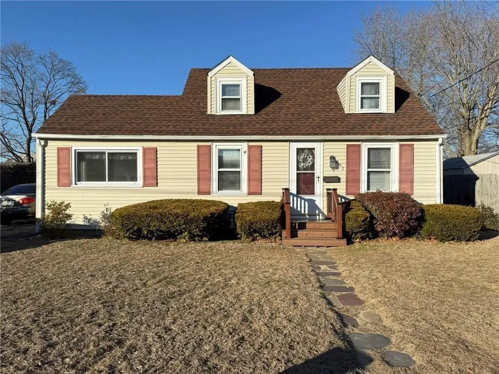 357 Chapmans Avenue Warwick RI 02886