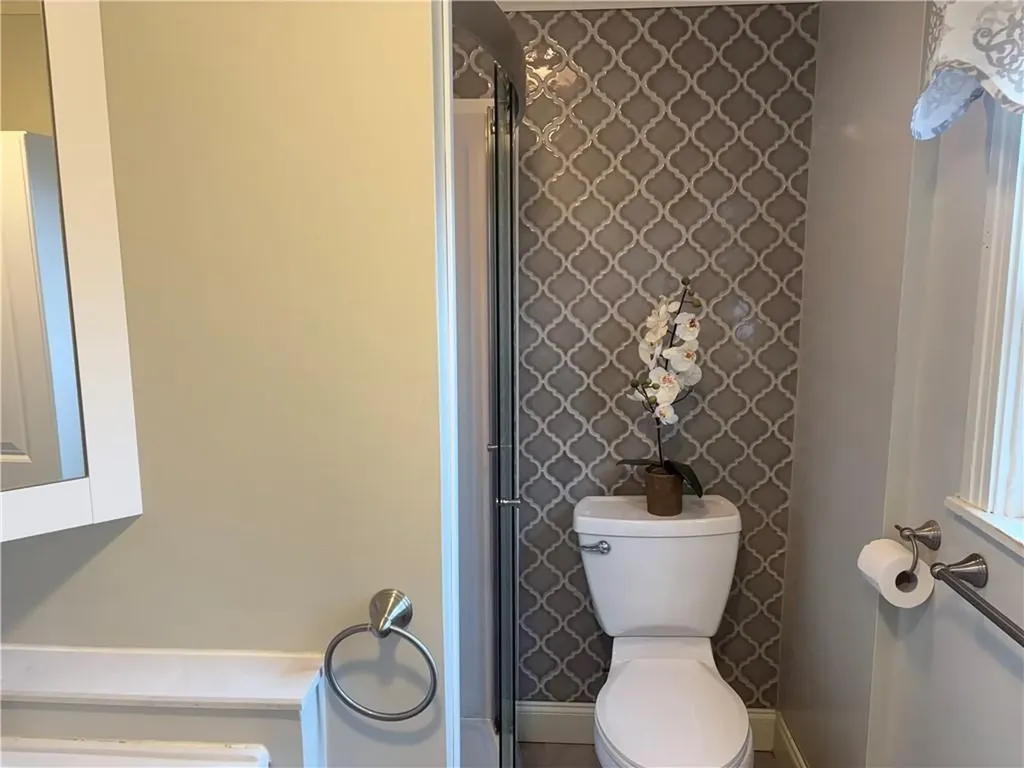 357 Chapmans Avenue Warwick RI 02886