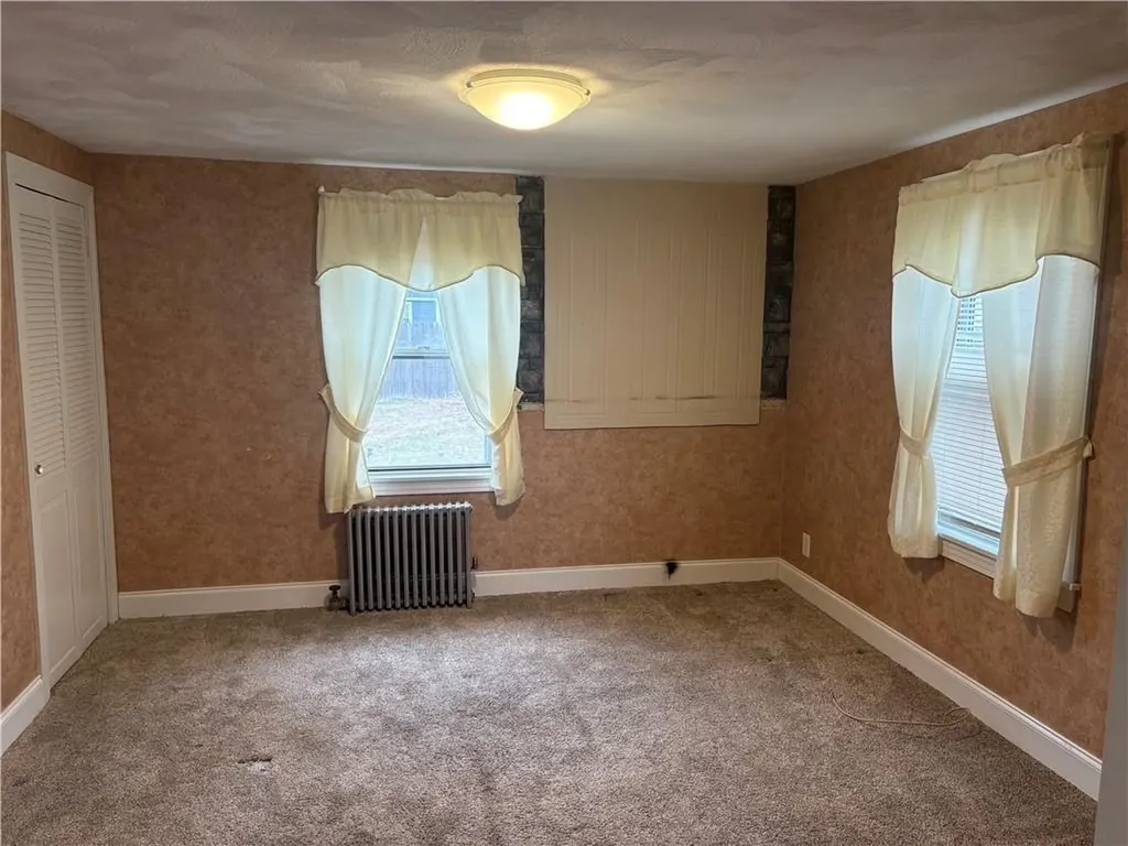 357 Chapmans Avenue Warwick RI 02886