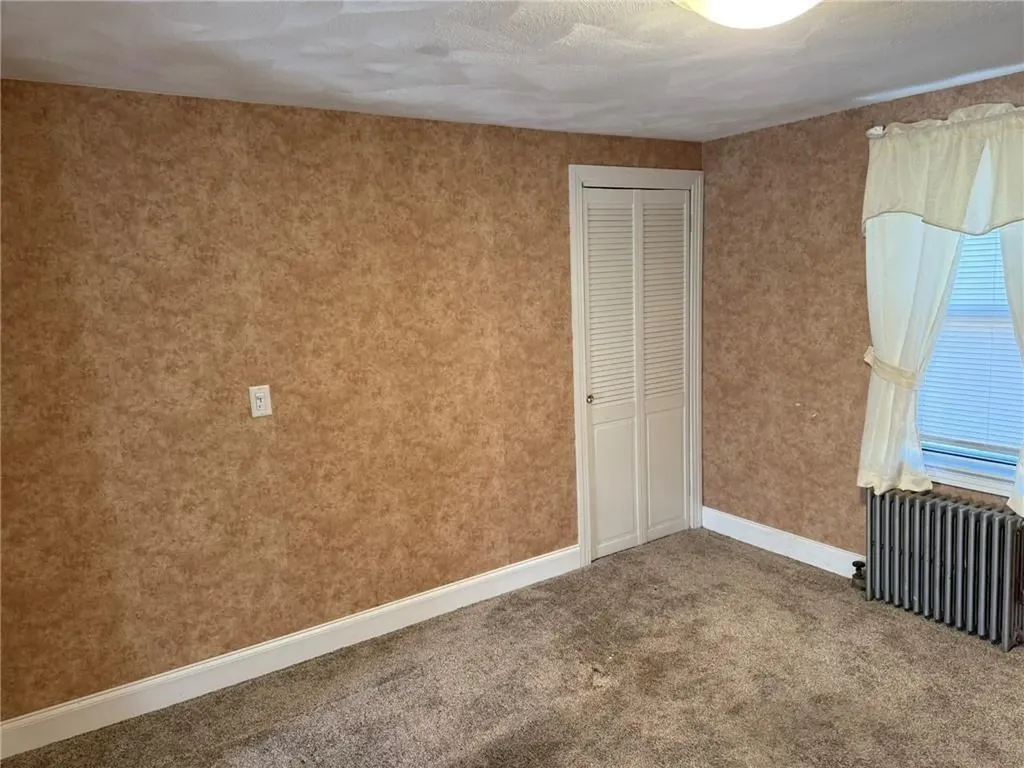 357 Chapmans Avenue Warwick RI 02886