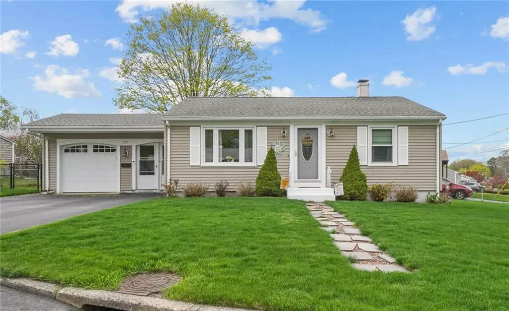 221 Patton Road Woonsocket RI 02895