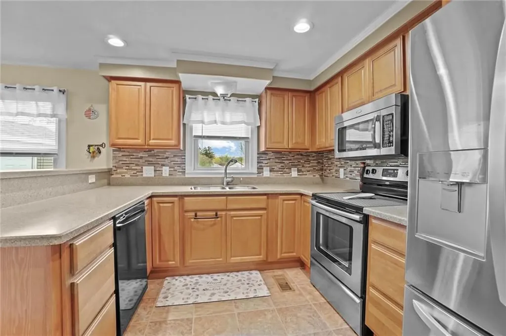 221 Patton Road Woonsocket RI 02895