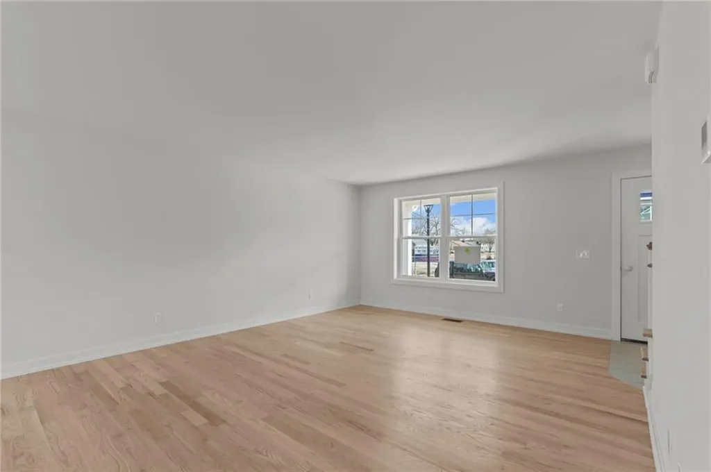 50 Red Maple Lane Warwick RI 02886