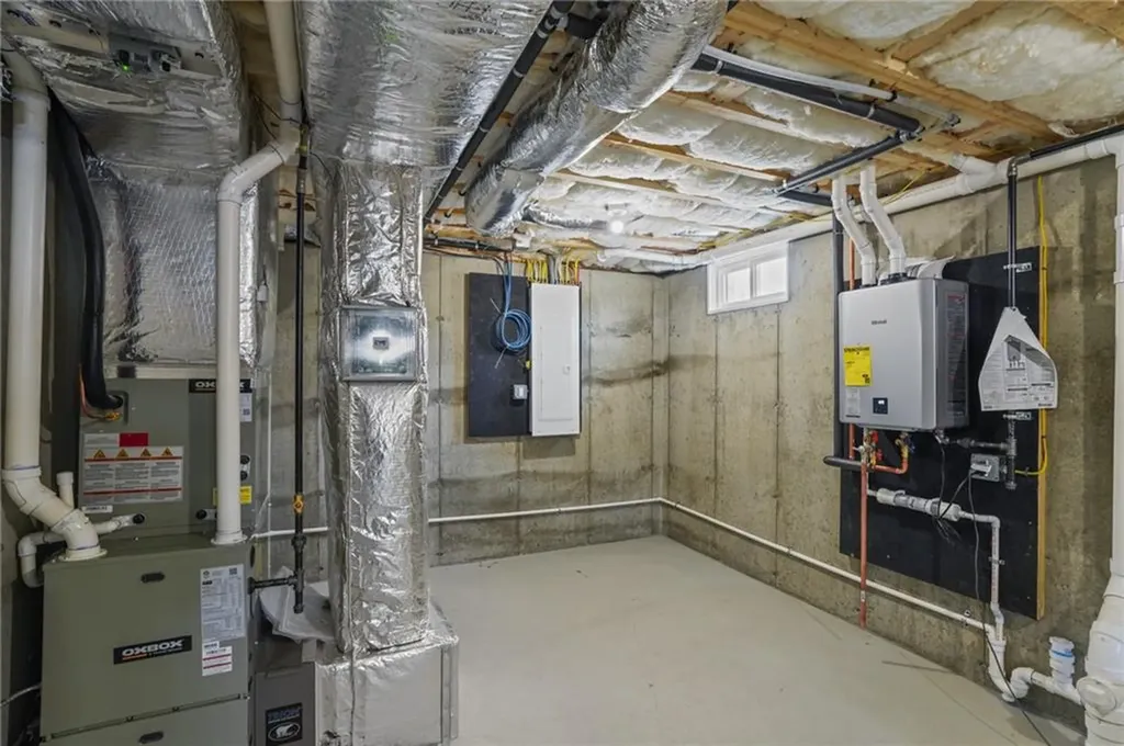 50 Red Maple Lane Warwick RI 02886