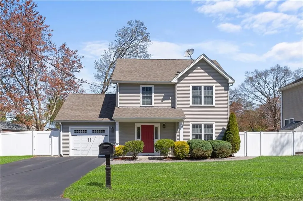 33 Belfort Avenue Warwick RI 02889