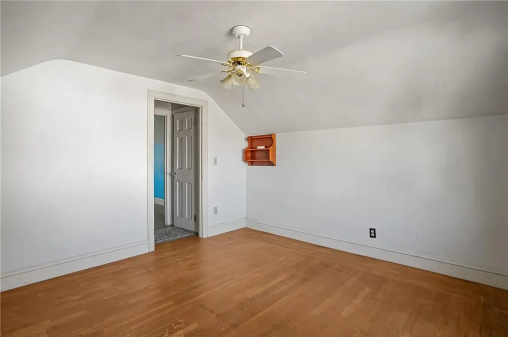 32 Dedham Avenue Providence RI 02909