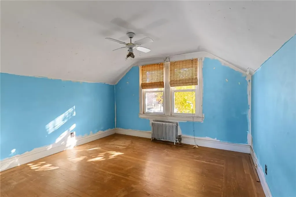 32 Dedham Avenue Providence RI 02909