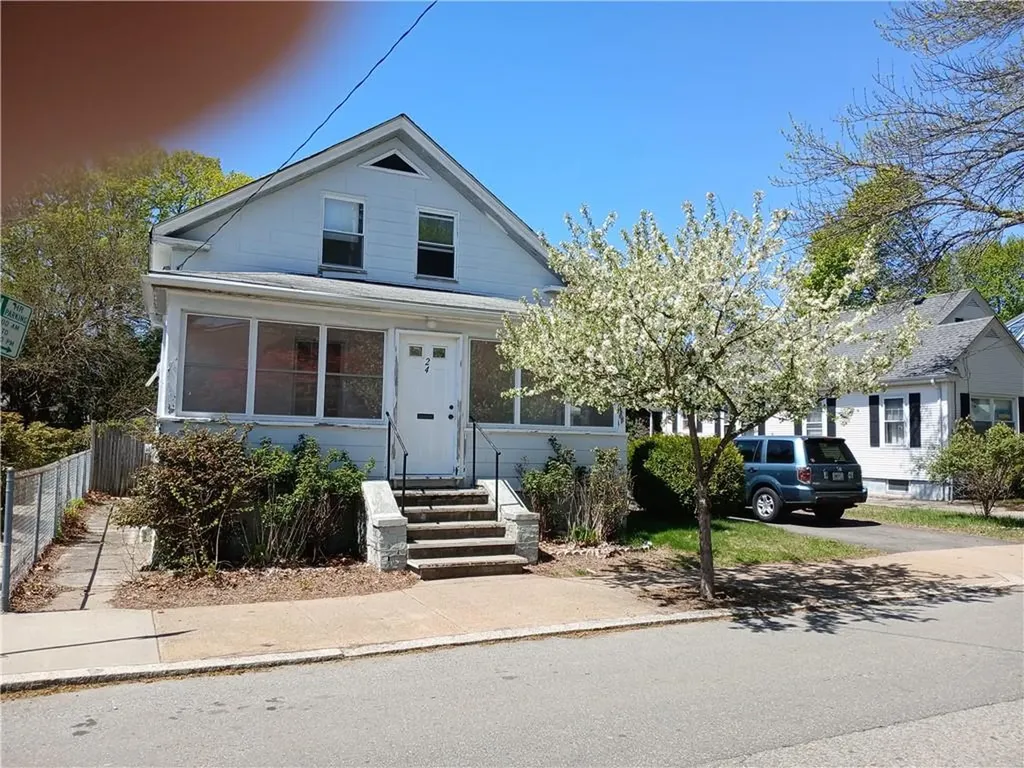24 Enfield Avenue Providence RI 02908