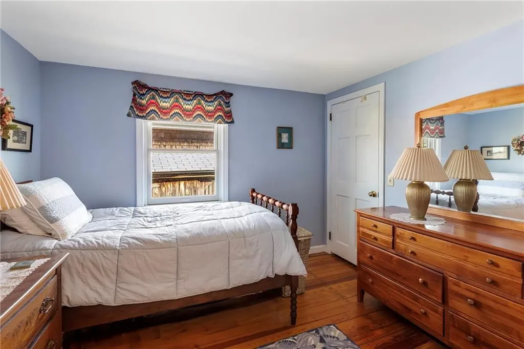 31 Narragansett Boulevard Portsmouth RI 02871