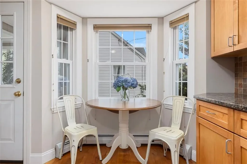 83 Myrtle Avenue Warwick RI 02886