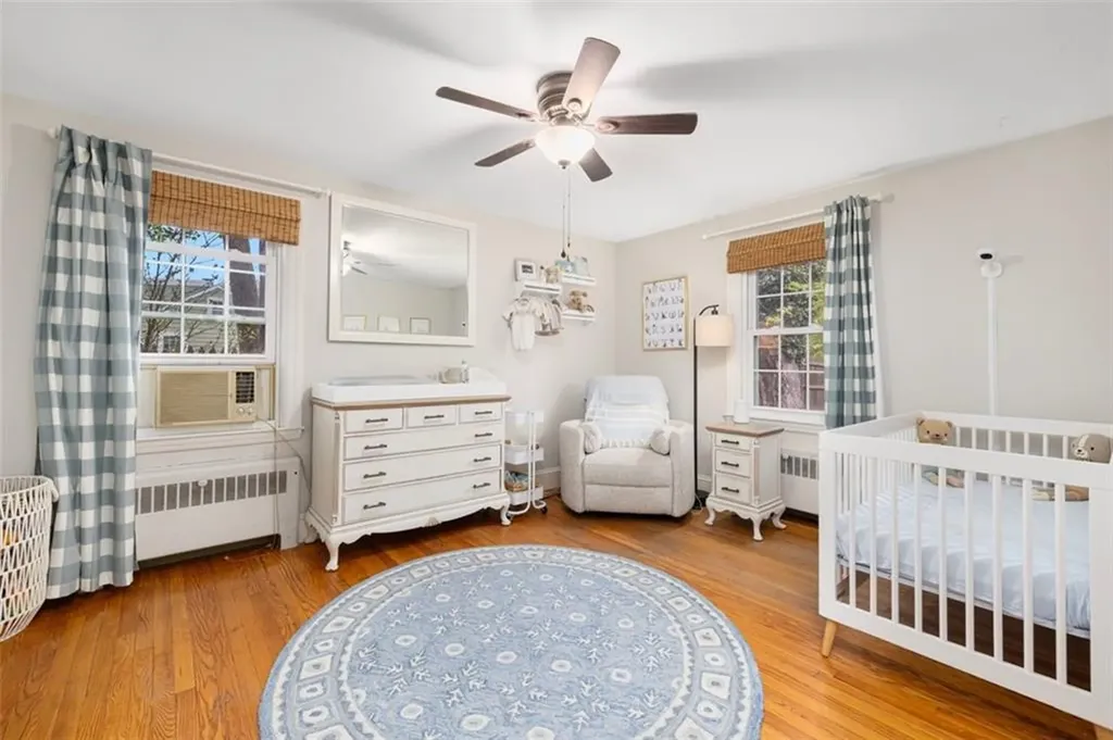 83 Myrtle Avenue Warwick RI 02886