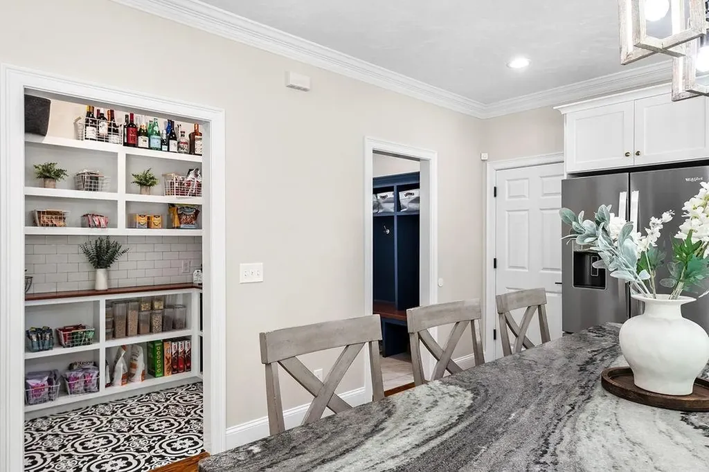13 Vincent Way Cumberland RI 02864