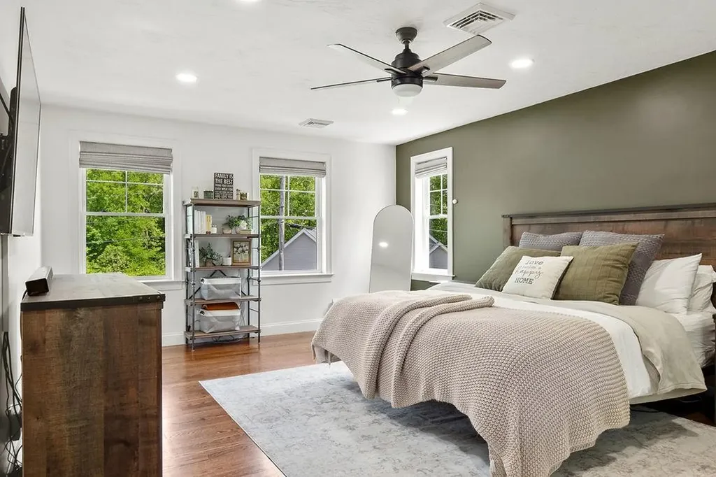 13 Vincent Way Cumberland RI 02864