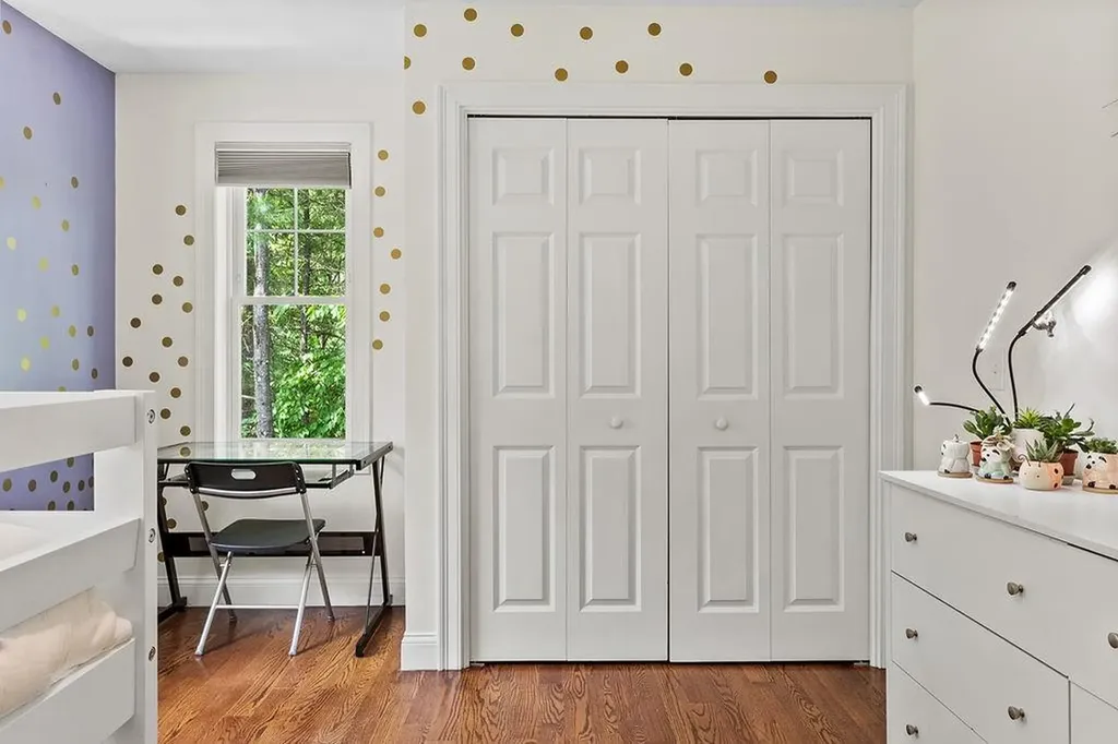 13 Vincent Way Cumberland RI 02864
