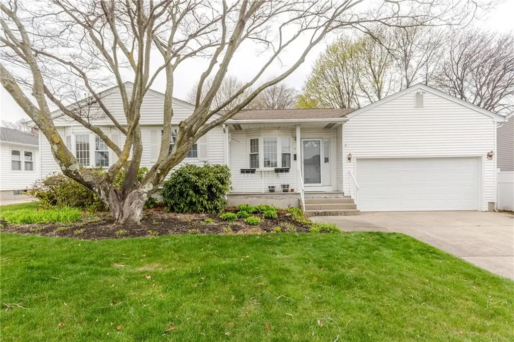 42 Batcheller Avenue Providence RI 02904