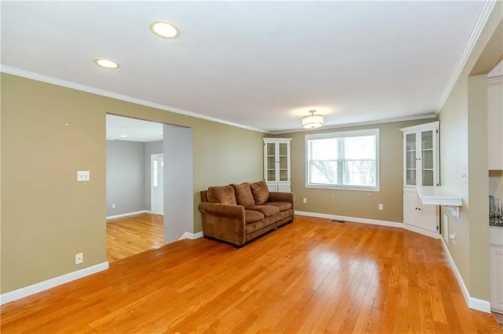 42 Batcheller Avenue Providence RI 02904
