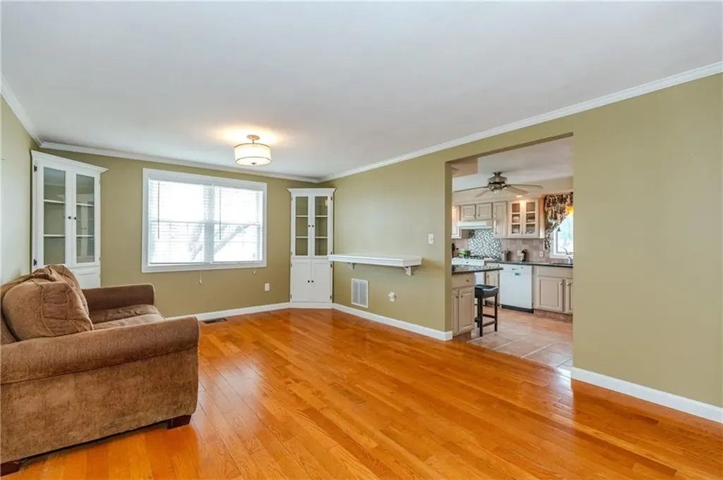 42 Batcheller Avenue Providence RI 02904