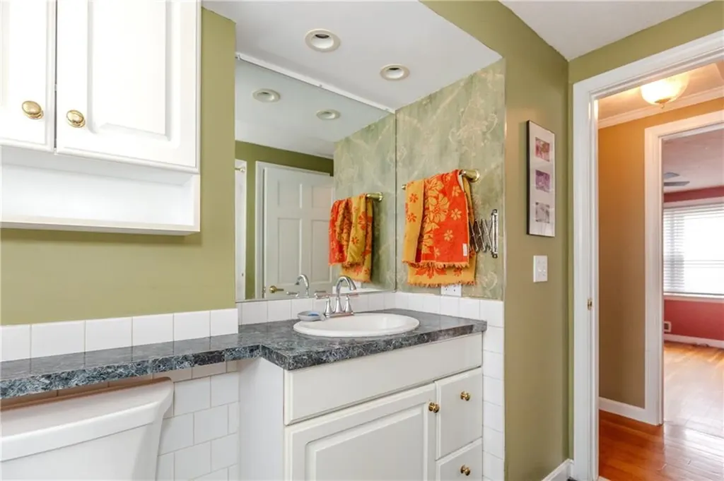 42 Batcheller Avenue Providence RI 02904